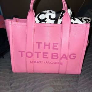 Marc jacobs medium tote in candy pink